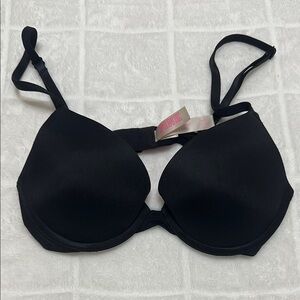 PINK Victoria's Secret Black Push-Up Bra Intimates‎